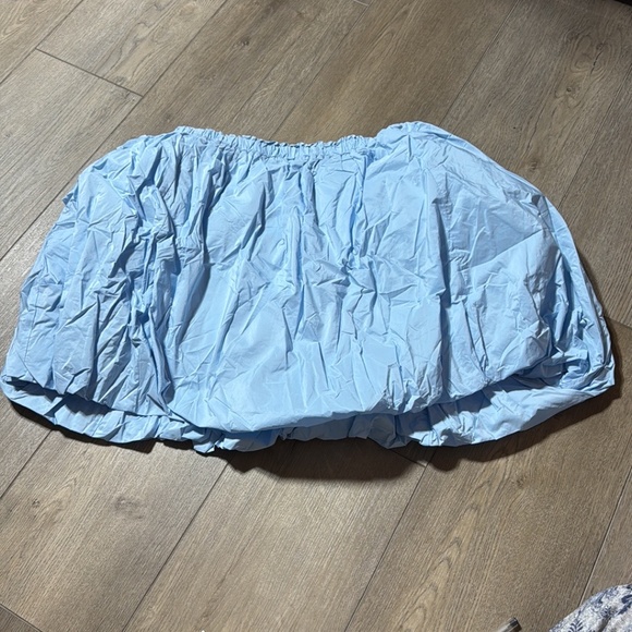 NWT! By Anthropologie Mini Bubble-Hem Skirt in Baby Blue - Size Large 🕶️🥐 - Picture 9 of 10